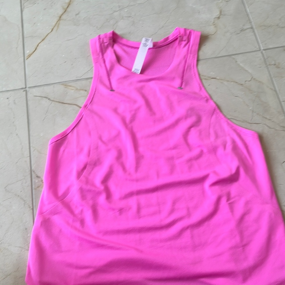 Light pow pink tank💗